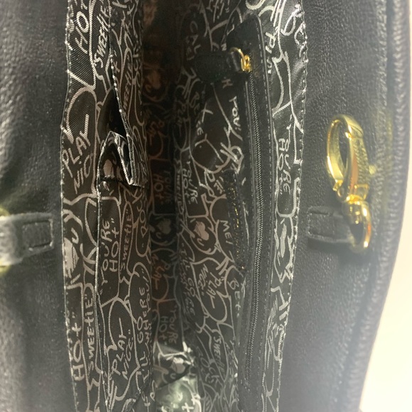 Betsey Johnson Black And White Striped Tote with Patches BRAND NEW WITH TAGS - Picture 8 of 13